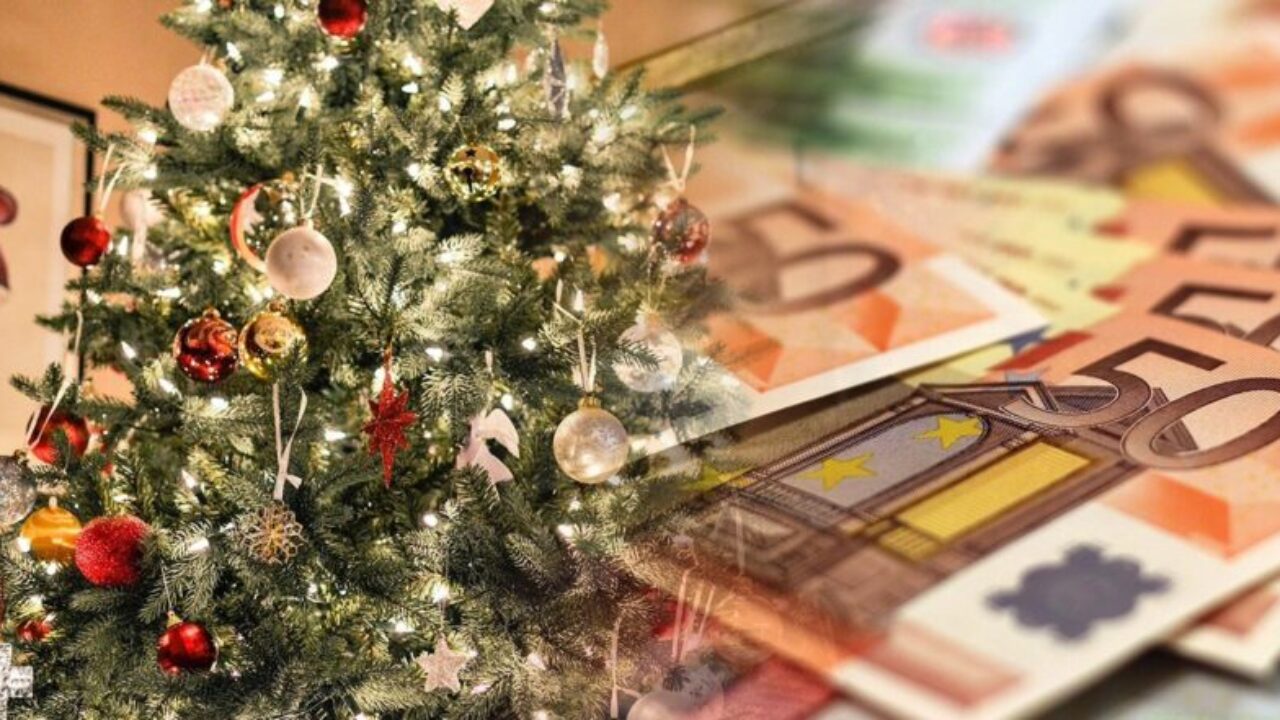 Μέχρι σήμερα η καταβολή του Δώρου Χριστουγέννων – Οι «ποινές» για τους «ξεχασιάρηδες» εργοδότες