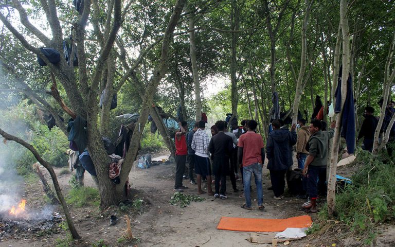 Γαλλία: Με παράνομους μετανάστες θέλει να αντιμετωπίσει τις ελλείψεις στην αγορά εργασίας – Προσπάθειες διευκόλυνσης εισόδου