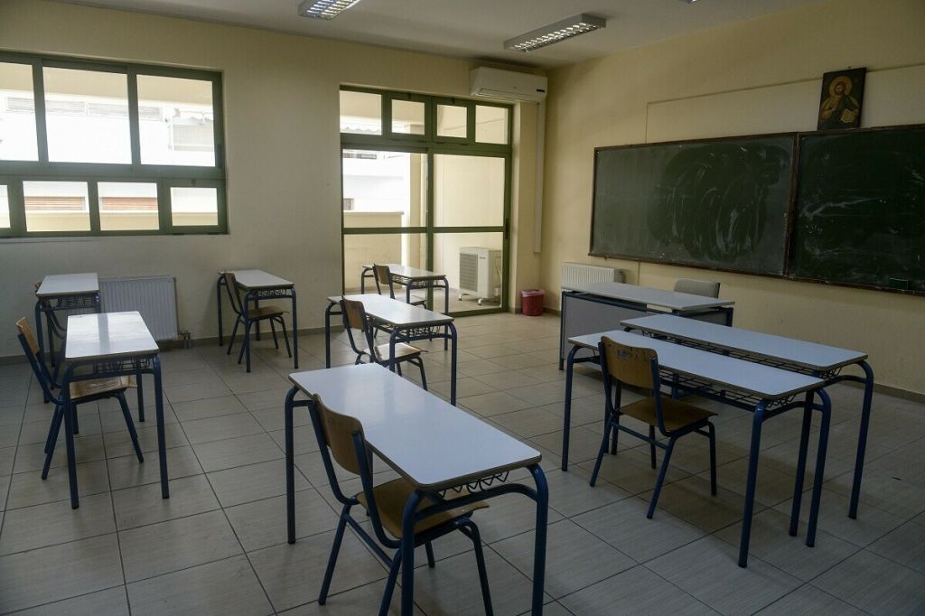 Εισαγγελική παρέμβαση σε βάρος καθηγητή λυκείου που παρενοχλούσε μαθήτριες στη Θεσσαλονίκη
