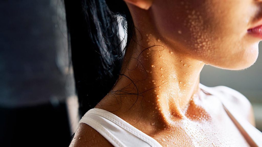 Η εφίδρωση βοηθά τελικά να χάσουμε βάρος;