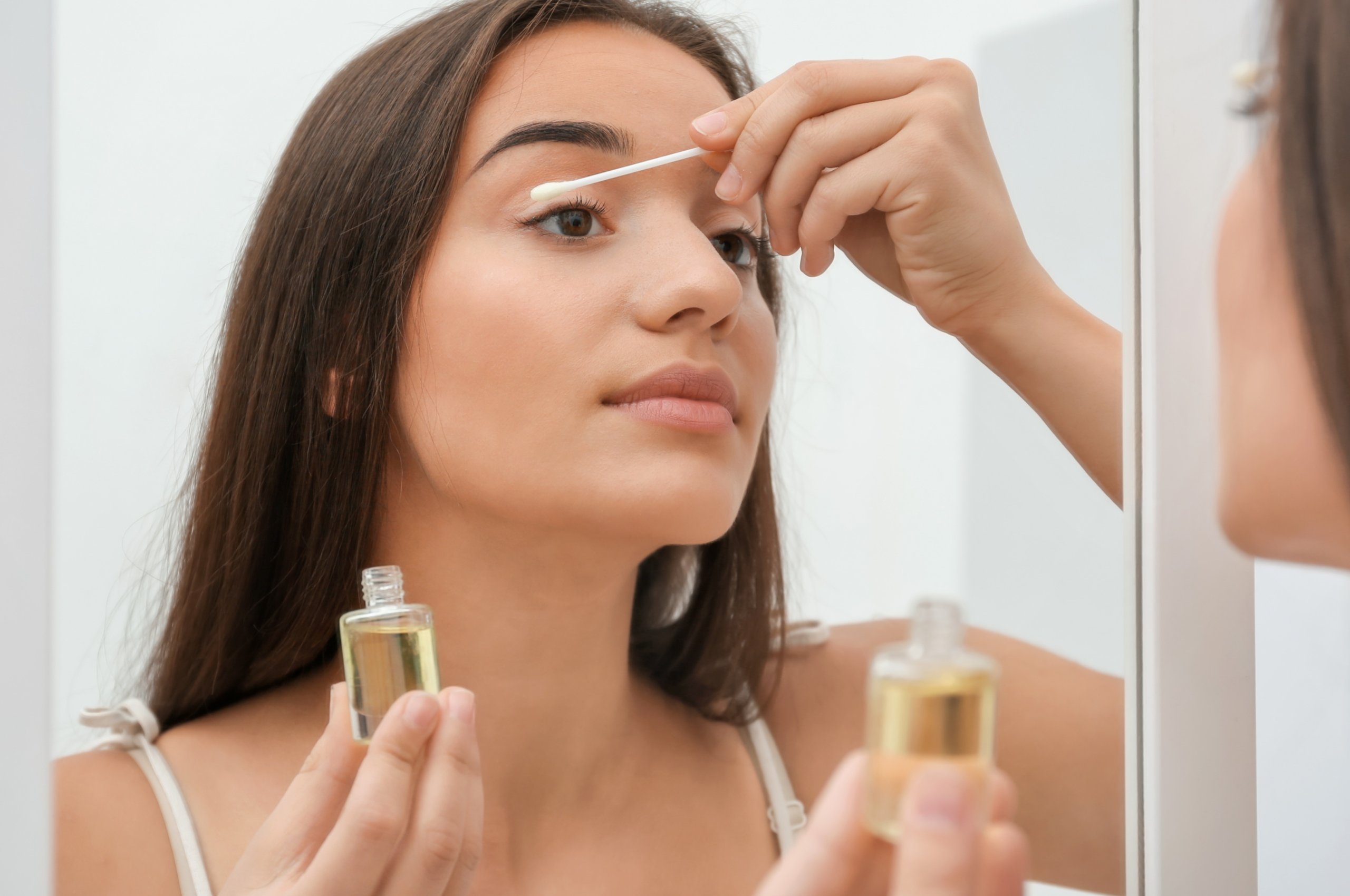 Έτσι θα αποκτήσεις πυκνά φρύδια μετά από χρόνια αποτρίχωσης