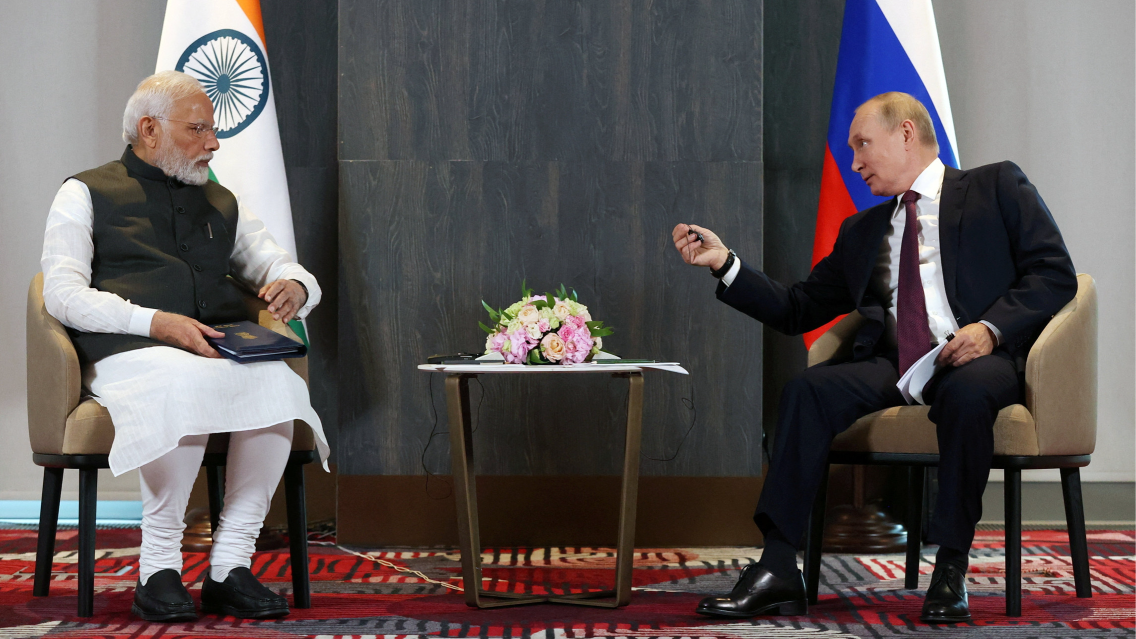Ρωσία και Ινδία εγκαταλείπουν  οριστικά δολάριο και ευρώ: Δημιουργούν ανεξάρτητο στόλο δεξαμενόπλοιων
