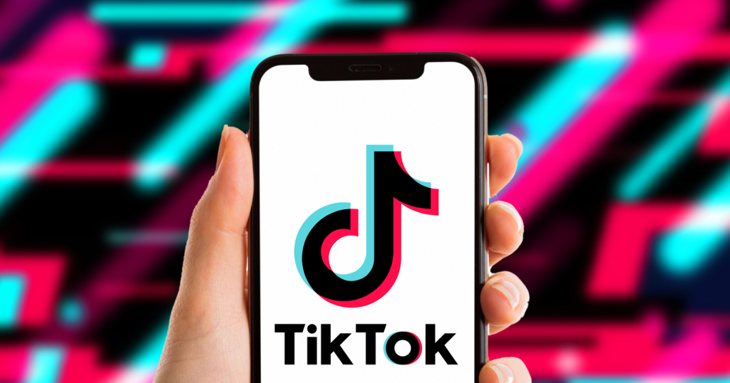 Το TikTok παραδέχτηκε ότι παρακολουθούσε δημοσιογράφους