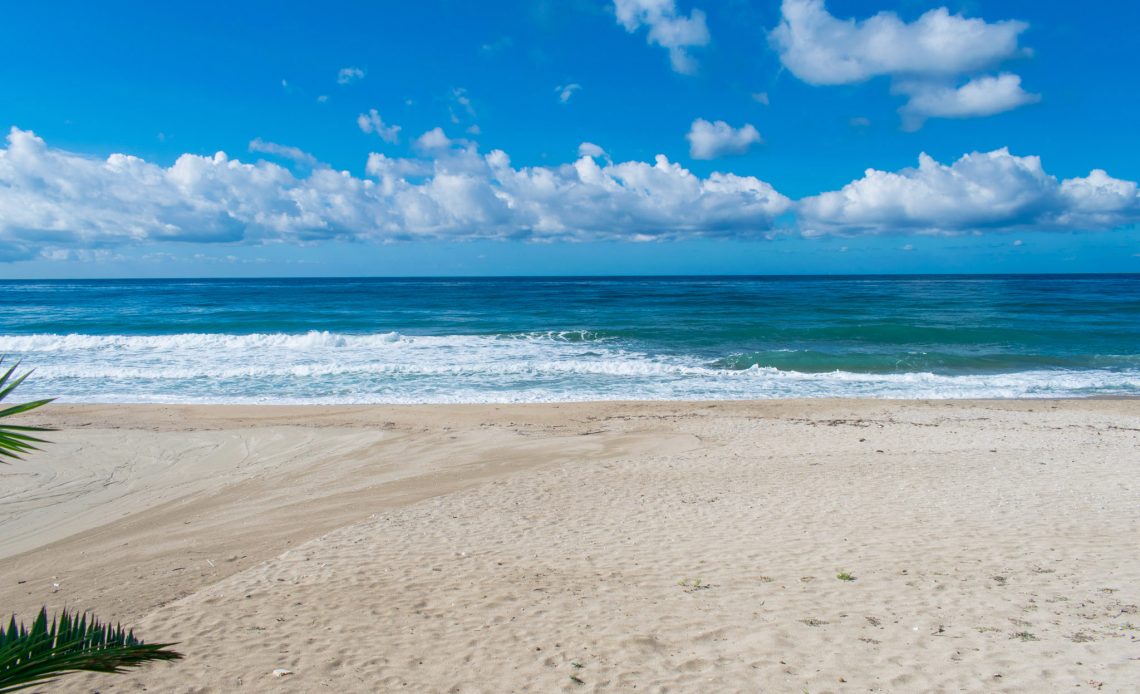 Δείτε κάποια από τα πιο παράξενα πράγματα που έχουν ανακαλύψει οι άνθρωποι σε παραλίες