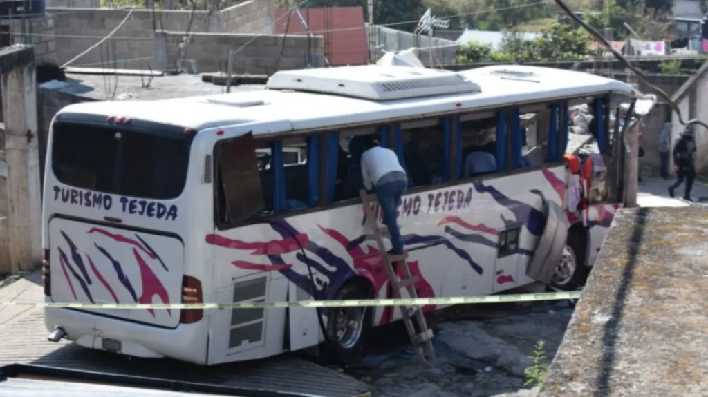 Ισπανία: Λεωφορείο έπεσε σε ποτάμι στην Ποντεβέδρα της Γαλικίας – Δύο νεκροί και τρεις αγνοούμενοι