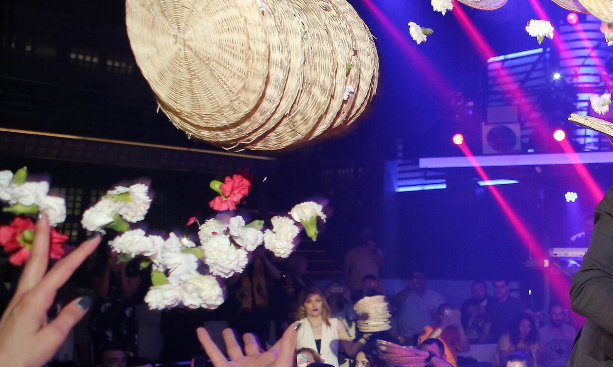 Χριστούγεννα: Πήραν «φωτιά» οι πίστες – Γεμάτα τα μουσικά κέντρα