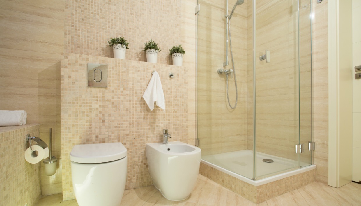 Με αυτές τις τρεις συμβουλές θα κάνετε το μπάνιο σας να… λάμπει από καθαριότητα