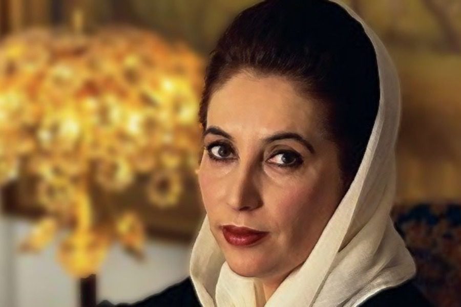 Σαν σήμερα: Η δολοφονία της πρώτης γυναίκας πρωθυπουργού ισλαμικής χώρας