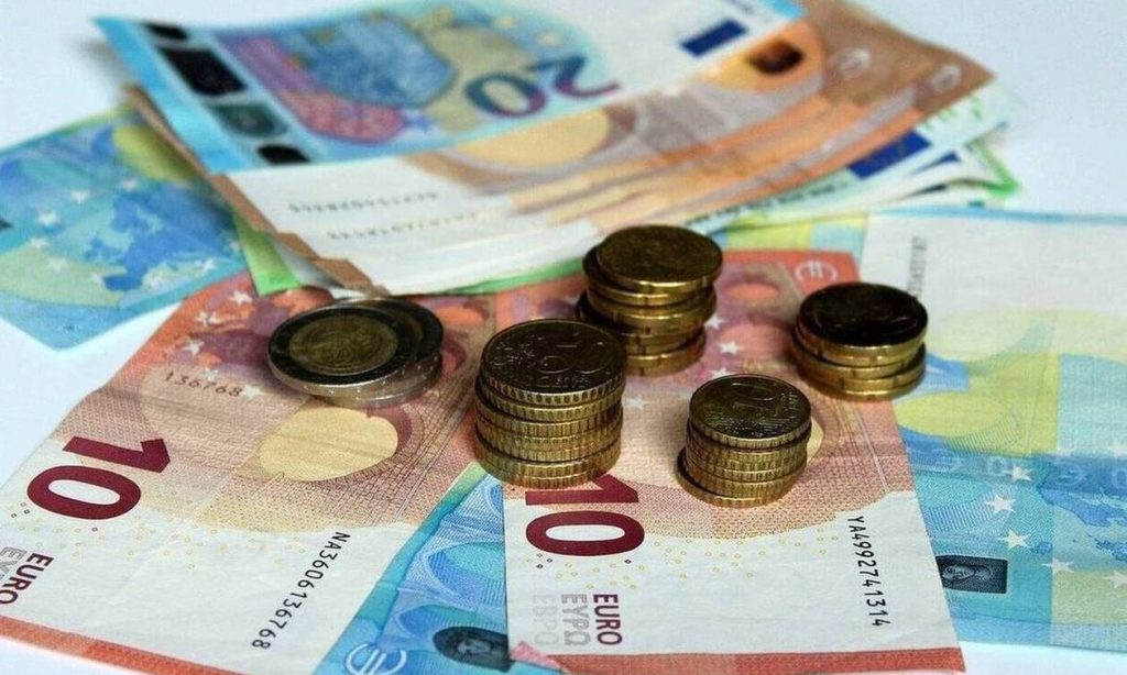 Νέο πρόγραμμα κατάρτισης: Αυτοί είναι οι εργαζόμενοι που μπορούν να λάβουν επίδομα 400 ευρώ