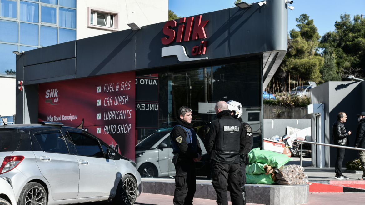 Γλυκά Νερά: Φόβοι για νέο κύκλο αίματος μετά τους πυροβολισμούς στο βενζινάδικο