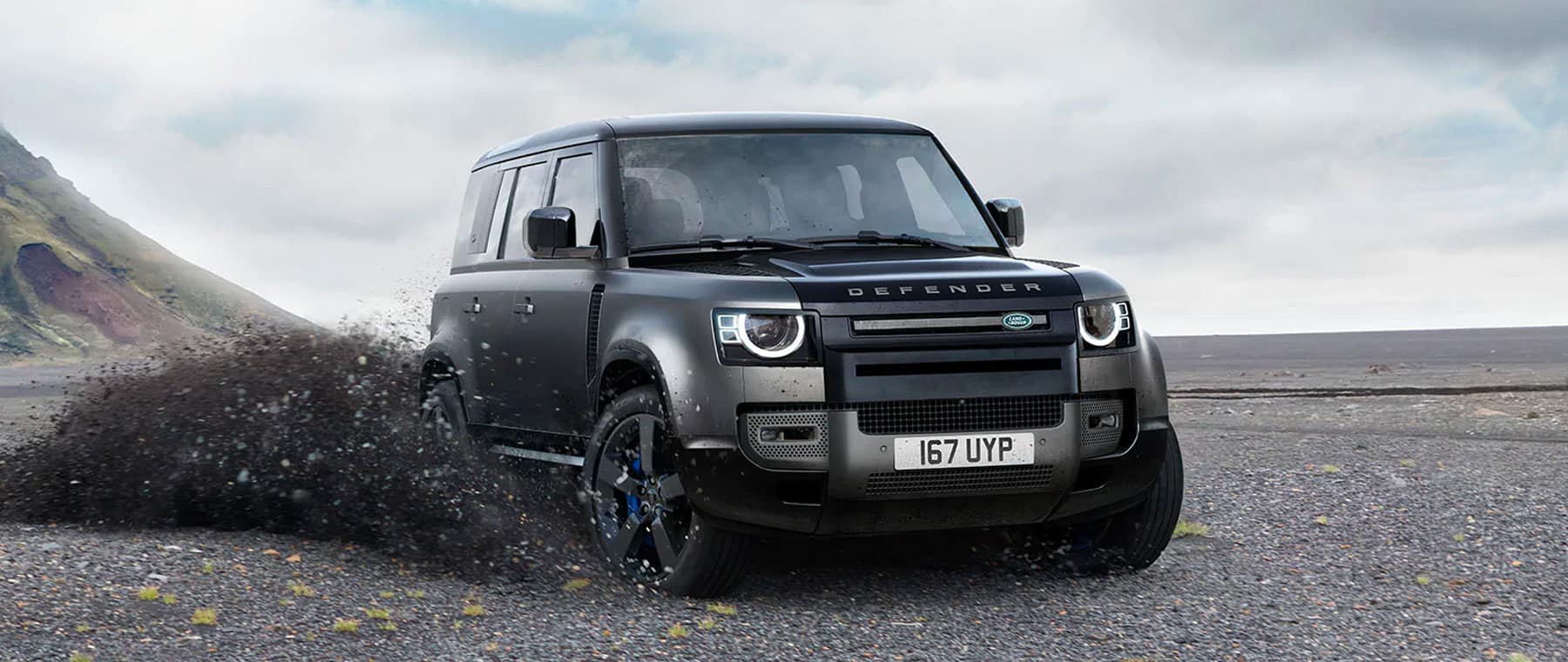 Η Land Rover εξελίσσει το αμιγώς ηλεκτρικό Defender