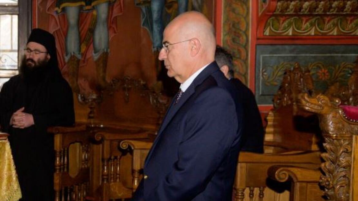 Η πρώτη ανάρτηση του Ν.Δένδια: «Είμαι απολύτως καλά με δύο αμυχές από την πτώση»