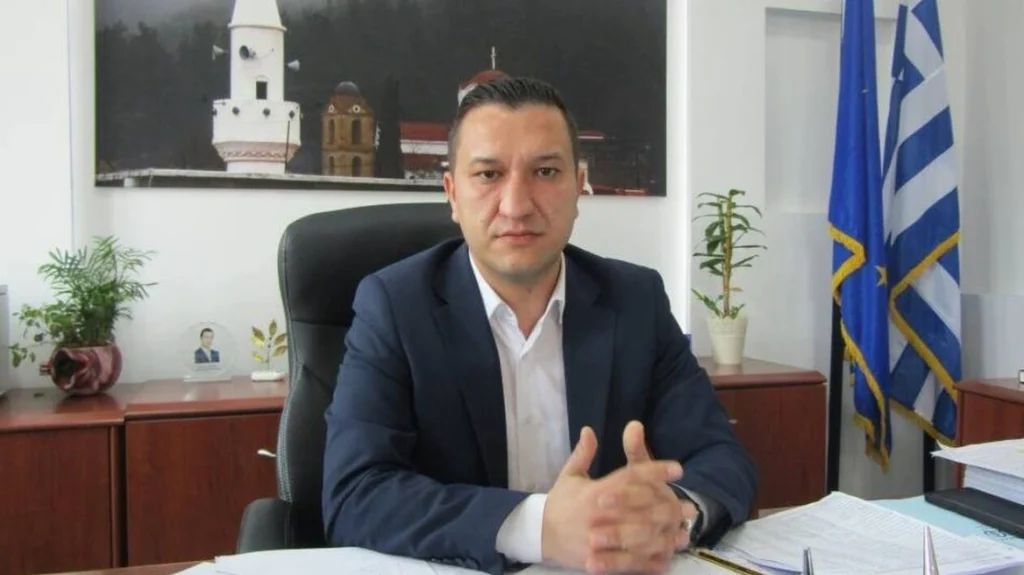 Ο δήμαρχος Ιάσμου καρατόμησε αντιδημάρχους και εργαζόμενους ως «Γκιουλενιστές»!