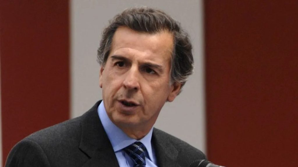 Η νέα καριέρα του Μιχάλη Λιάπη: Άνοιξε μαγαζί με γλυκά του κουταλιού στο Καρπενήσι