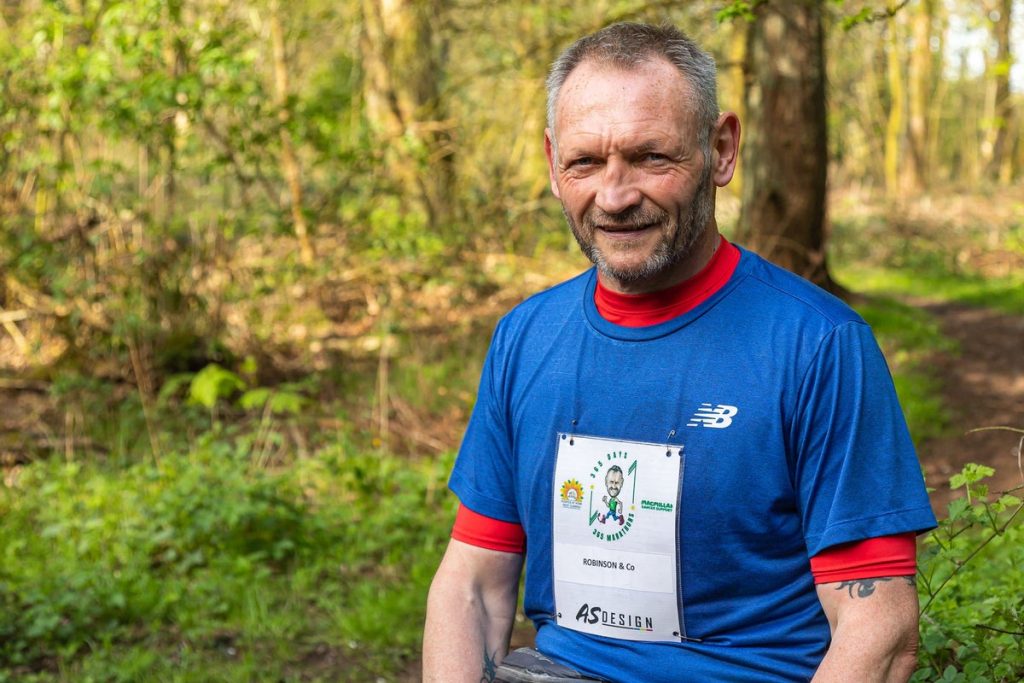 365 μαραθώνιοι σε έναν χρόνο: 53χρονος έτρεξε 15.401 χιλιόμετρα για φιλανθρωπικό σκοπό