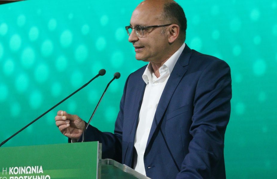 ΠΑΣΟΚ: Απέσυρε το ενδιαφέρον του για να είναι υποψήφιος στη Μαγνησία ο Γ. Πετρουλάκης