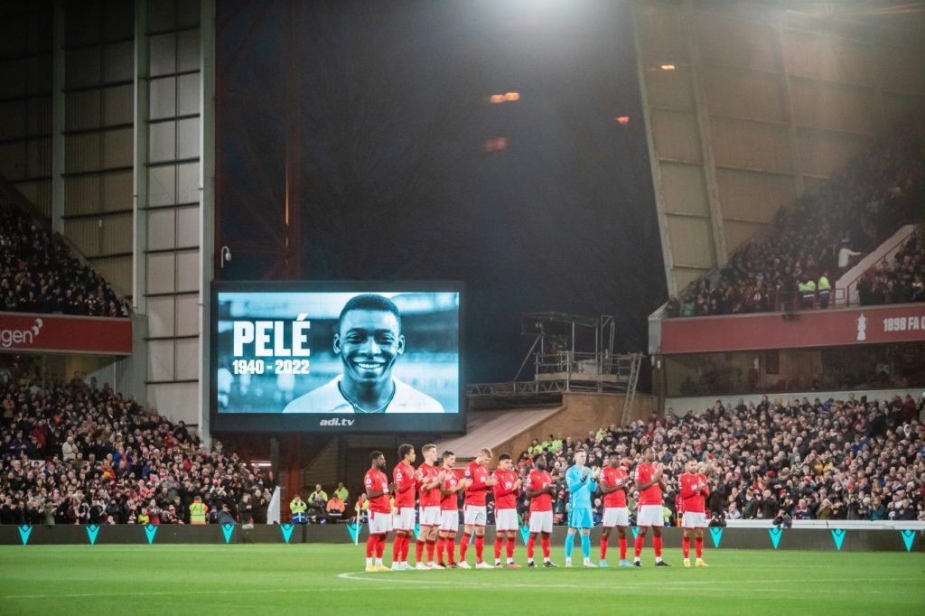 FIFA: Κάθε χώρα μέλος της να δώσει το όνομα του Πελέ σε γήπεδό της