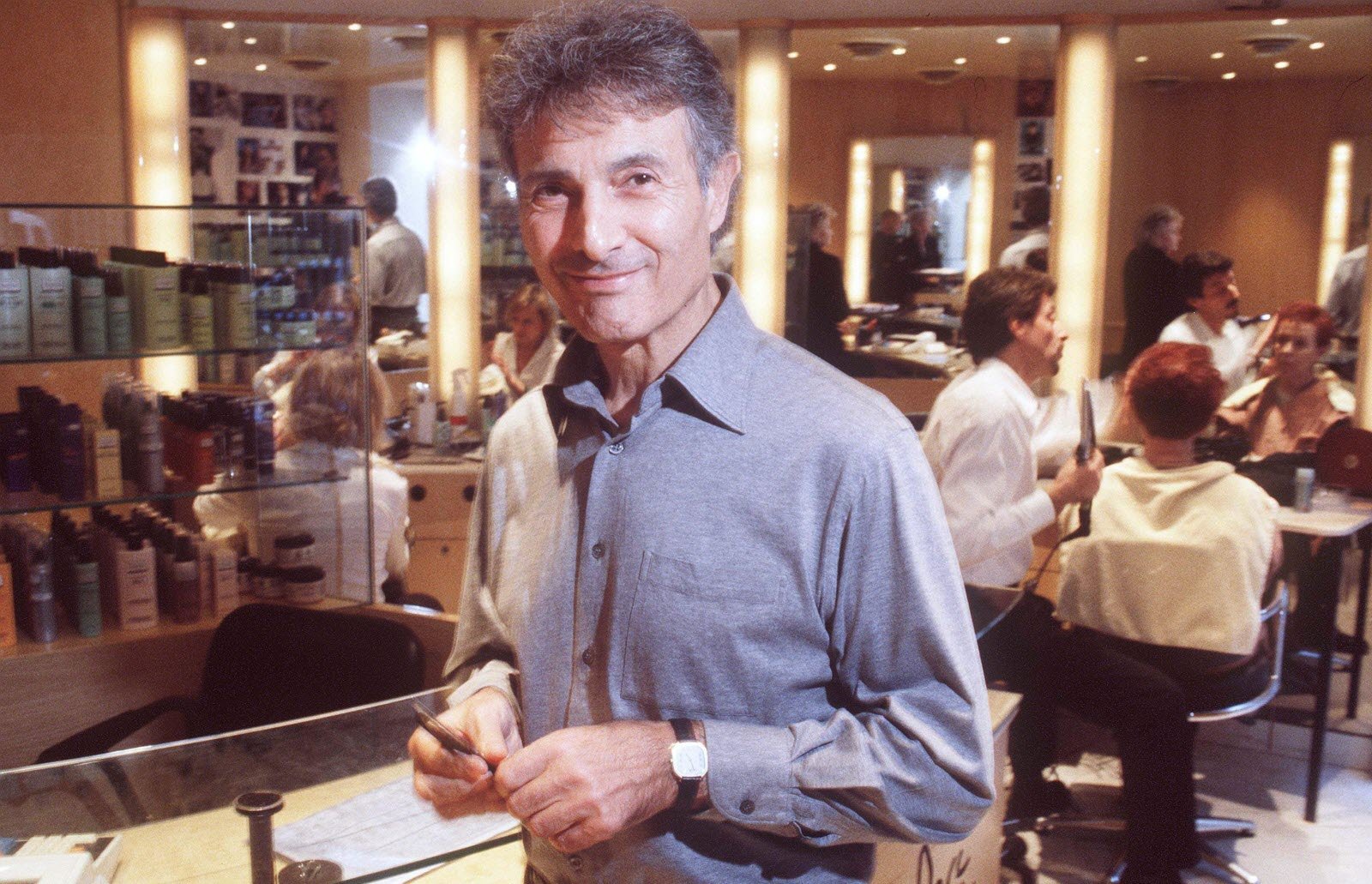 «Έφυγε» από τη ζωή ο ελληνικής καταγωγής Ζαν-Μαρκ Μανιάτης – O «κομμωτής των σταρ»