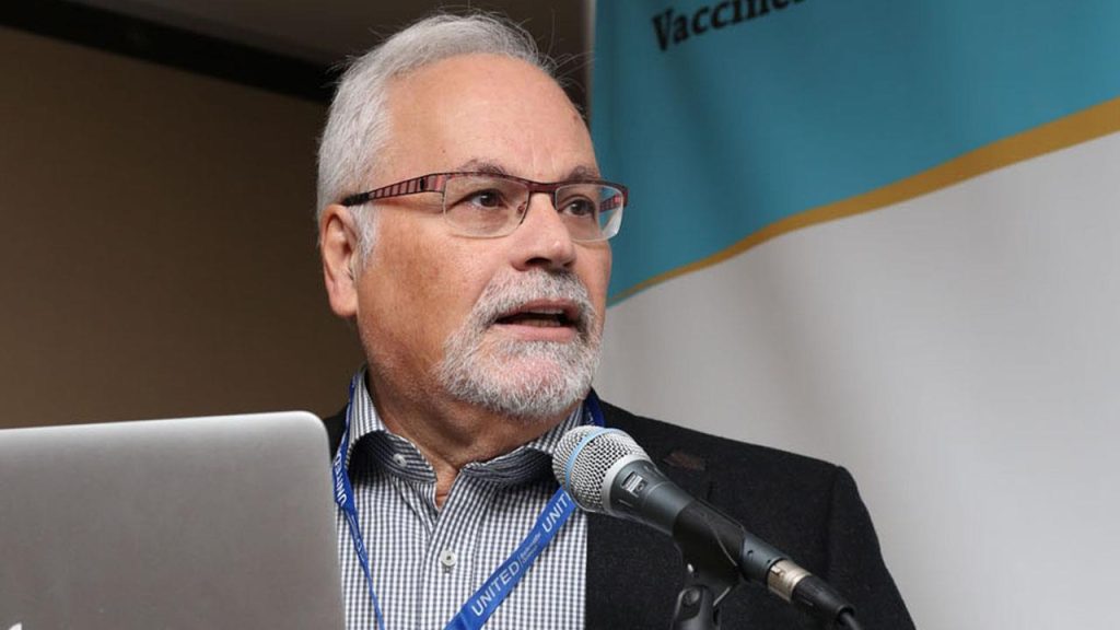 Γ.Παυλάκης: «Η νέα παραλλαγή ξεπερνάει το εμβόλιο – Δεν έπρεπε να βγάλουμε ποτέ τις μάσκες»