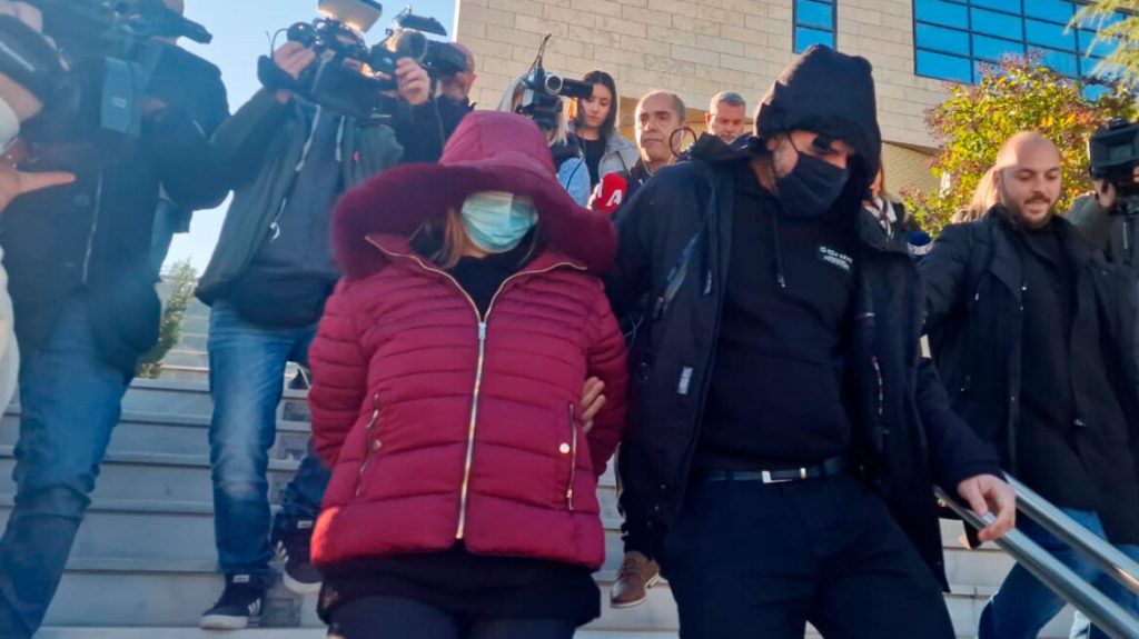 Βέροια: «Ρωτάει συνεχώς αν ζει το παιδί της» λέει ο δικηγόρος της 29χρονης