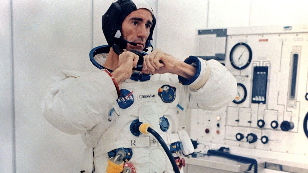NASA: «Έφυγε» από τη ζωή ο 90χρονος Walter Cunningham – Ήταν αστροναύτης του Apollo 7