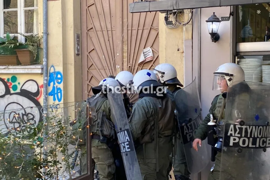Θεσσαλονίκη: 29 συλλήψεις στη νέα επιχείρηση εκκένωσης της «Terra Incognita»