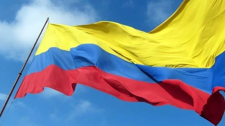 Η Κολομβία παρέδωσε στον Ισημερινό πρώην αστυνομικό κατηγορούμενο για τον φόνο της συζύγου του