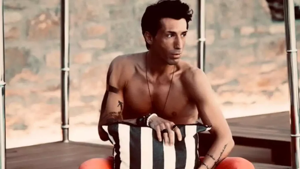 Κ.Εμμανουήλ για τη σύντροφό του: «Μου έριξε μπουνιές επειδή της είπα να χωρίσουμε – Με δάγκωσε και ούρλιαξα»