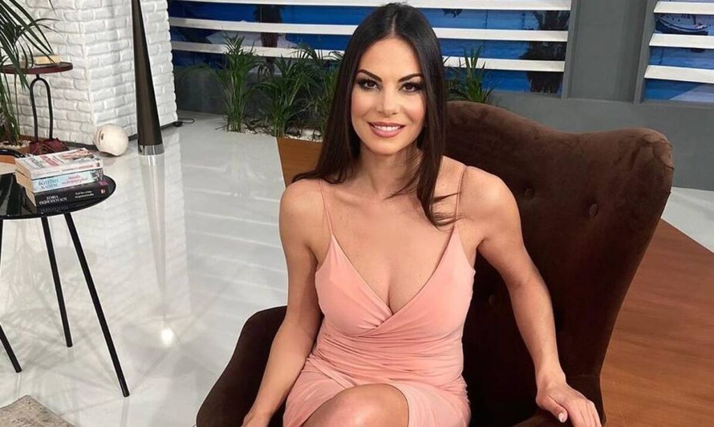 Εύη Βατίδου: «Θα γνώριζα κάποιον από συνοικέσιο – Έχω τα ίδια “θέλω” με την εποχή που παντρεύτηκα»