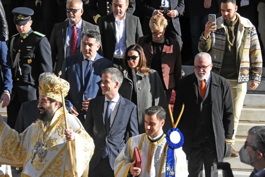 Θεοφάνια: Τελέστηκε ο αγιασμός των υδάτων στην Αθήνα (φωτο)