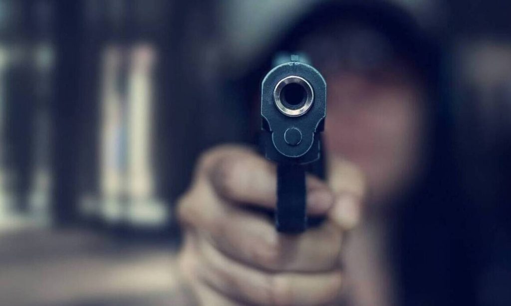 Περιστέρι: Ένοπλη ληστεία σε γνωστό ζαχαροπλαστείο – Ο δράστης απείλησε τον υπάλληλο και απέσπασε 4.000 ευρώ