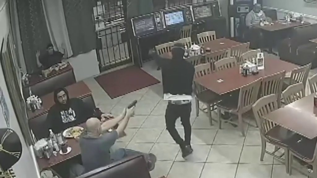 Χιούστον: Με πλαστικό όπλο απειλούσε τους πελάτες ο ληστής στο εστιατόριο