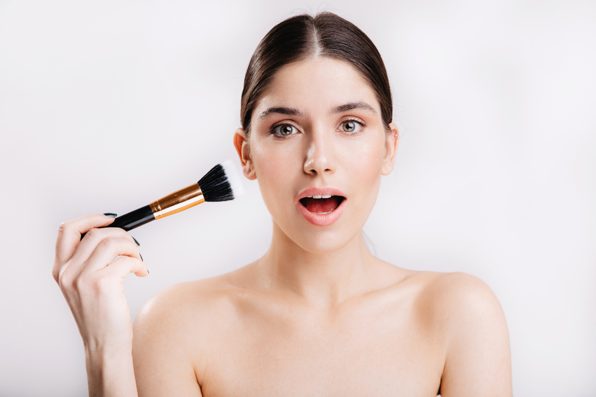 Αυτό είναι το λάθος που κάνετε με την εφαρμογή του primer στο πρόσωπό σας