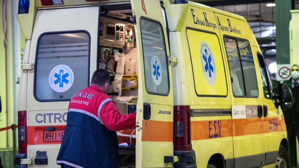Τροχαίο ατύχημα στη Θεσσαλονίκη – 62χρονος «καρφώθηκε» σε κολώνα στην περιοχή της Ξηροκρήνης