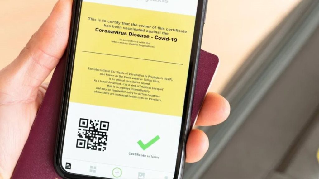 Πανηγυρισμοί στην ΕΕ για το «ηλεκτρονικό φακέλωμα» του ψηφιακού πιστοποιητικού: «Ξέραμε πού ήταν οι ταξιδιώτες»