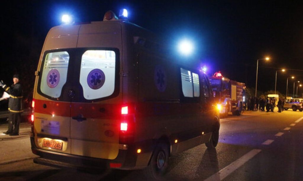 Σοβαρό τροχαίο στα Χανιά – Έκοψαν το παρμπρίζ του αυτοκινήτου για να απεγκλωβίσουν την 35χρονη οδηγό