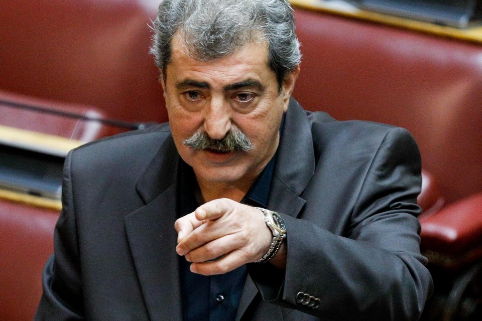 Π.Πολάκης κατά Κ.Μαραβέγια: «Όλα εδώ θα τα πληρώσεις διεφθαρμένε»