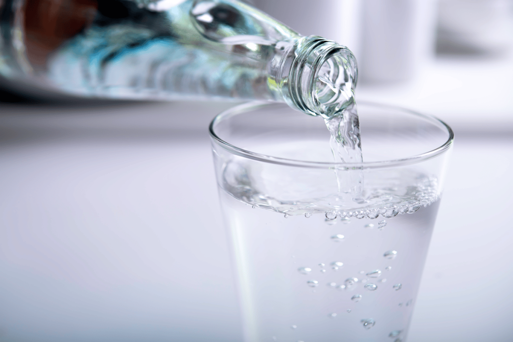 Δείτε πώς δύο ποτήρια νερό θα σας κάνουν πιο δυνατούς και έξυπνους