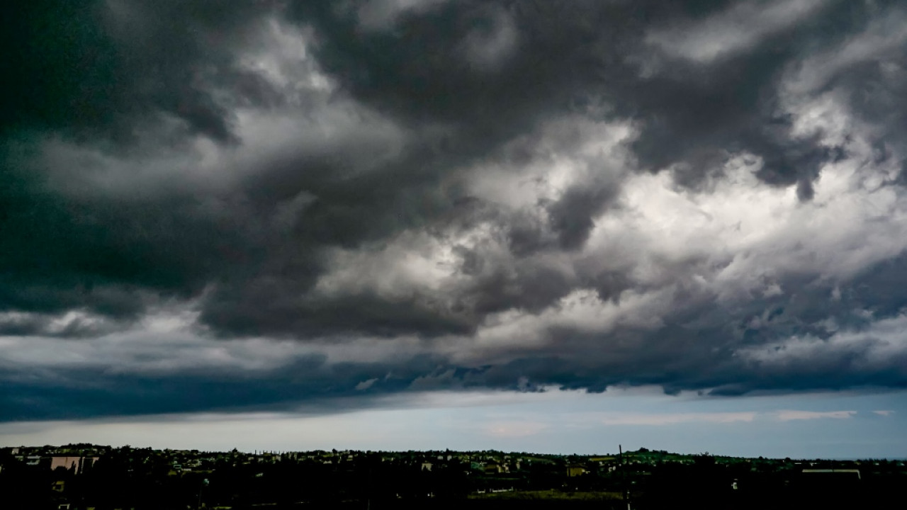 Καιρός: Με τοπικές βροχές και σποραδικές καταιγίδες η αυριανή μέρα – Η πρόγνωση της ΕΜΥ
