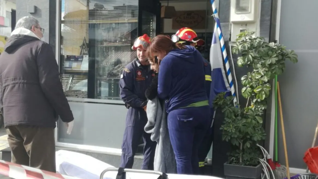 Κρήτη – Ακρωτηριασμός 26χρονης: Επί 7 ώρες προσπαθούσαν να σώσουν το χέρι της από τη μηχανή του κιμά