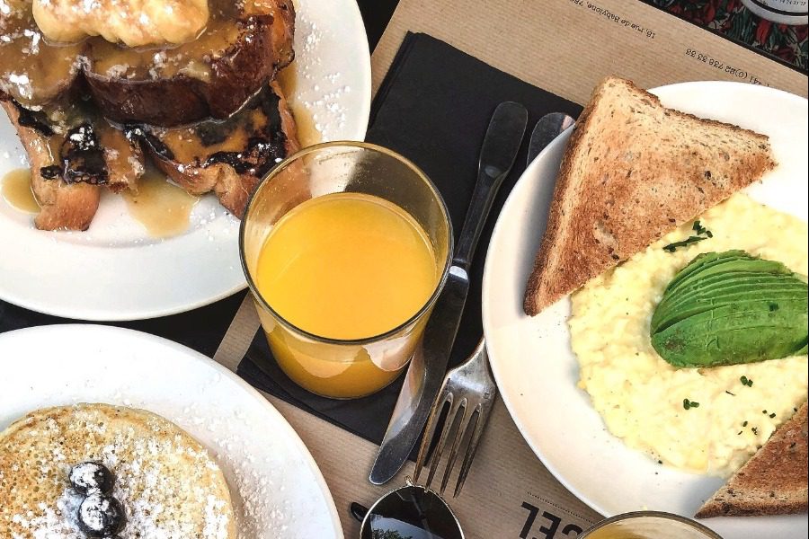 Ξυπνάς χωρίς ενέργεια; – Αυτά τα πρωινά γεύματα θα σε απογειώσουν