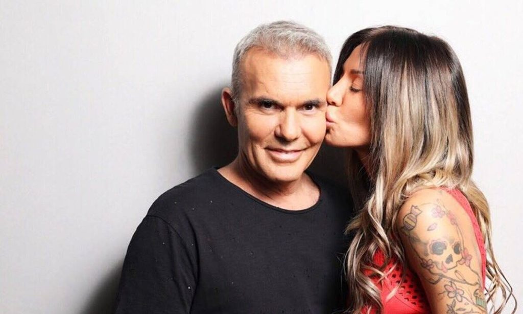 Σύζυγος Στέλιου Ρόκκου: «Ξεπεράστηκαν όλα τα προβλήματα – Δεν υπάρχει καμία επιπλοκή και πλέον αναρρώνει» (βίντεο)