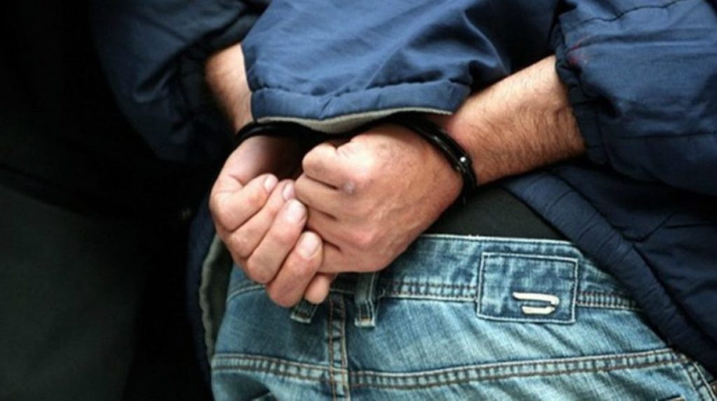 Ανακοίνωση της ΕΛ.ΑΣ για τον 47χρονο που συνελήφθη στην Αρτέμιδα – Αναζητούνταν ως διωκόμενος με εγκληματική δράση