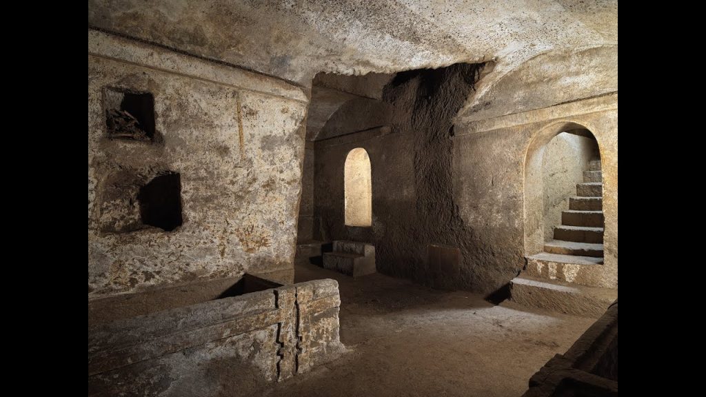 Αρχαία ελληνική νεκρόπολη ανακαλύφθηκε κάτω από το έδαφος της Νάπολης (φωτό)