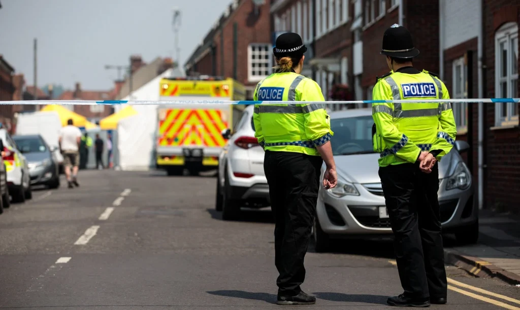 Αγγλία: Μπαράζ απολύσεων στην αστυνομία του Λονδίνου μετά την ομολογία του κατά συρροή βιαστή