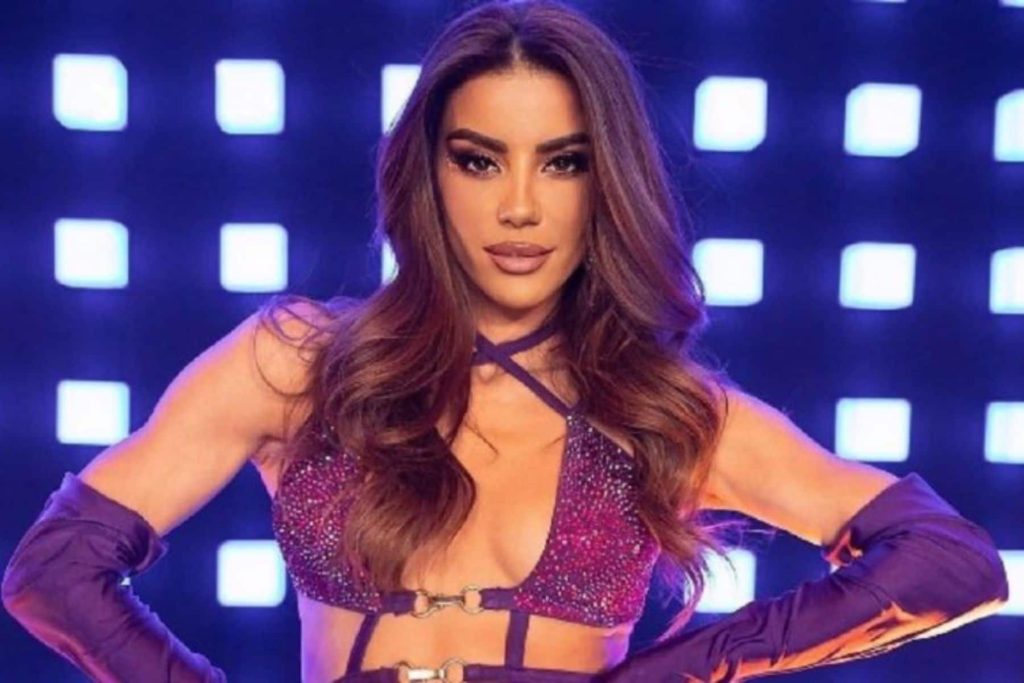 Στην Γλυφάδα «τσάκωσε» ο φακός την Ειρήνη Παπαδοπούλου