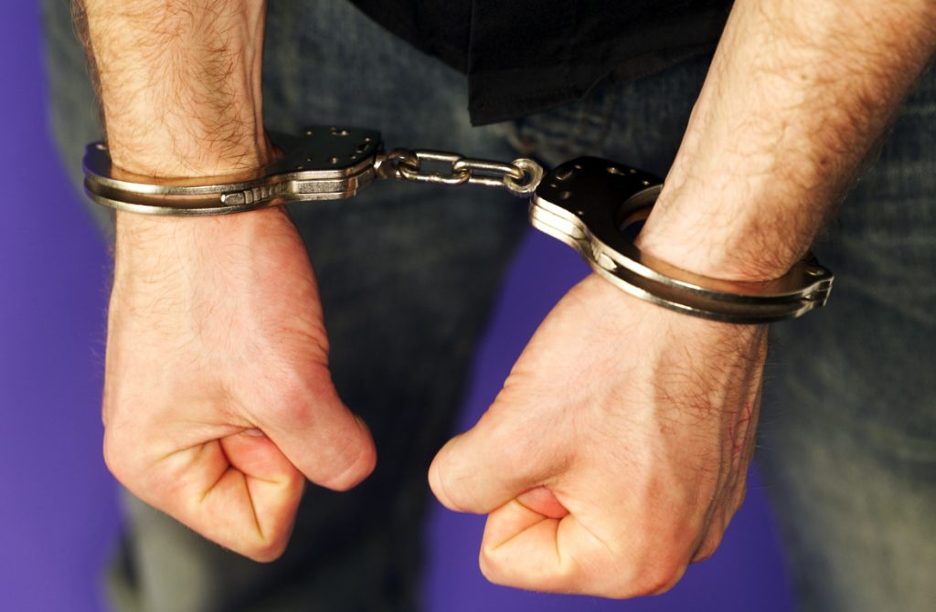 Συνελήφθη 58χρονος στην Πάτρα για ναρκωτικά – Βρέθηκαν 13 κιλά κάνναβης στο σπίτι του