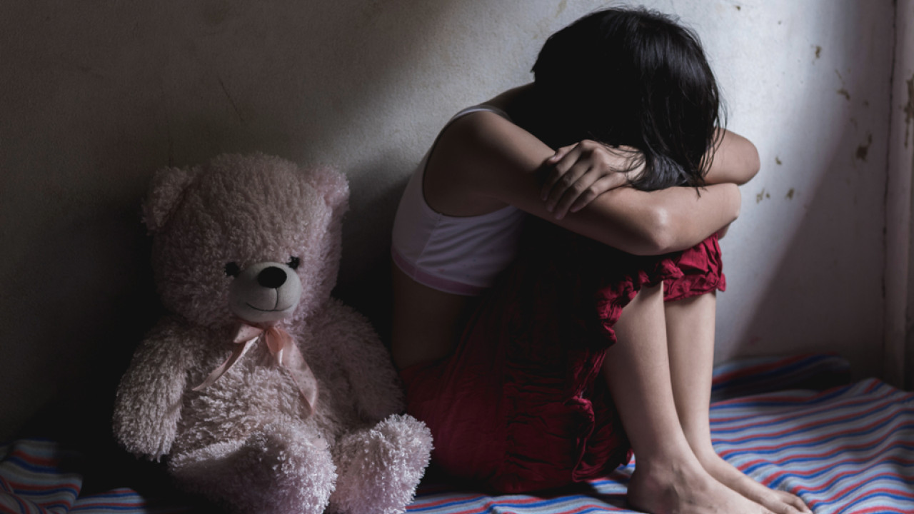 Ακόμα ένα κρούσμα: 12χρονη στην Κρήτη καταγγέλλει πως έπεσε θύμα πολλαπλών βιασμών από ομάδα ανηλίκων!