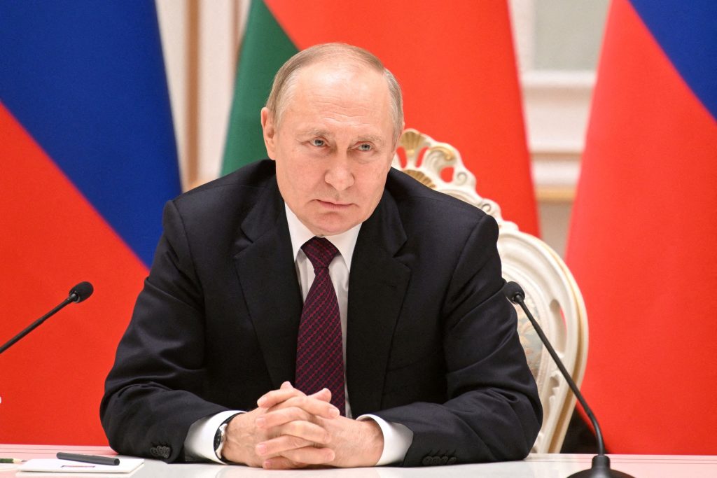 Β.Πούτιν: «Η Ρωσία θέλει να τερματιστεί ο πόλεμος στην Ουκρανία αλλά η Δύση τον ξεκίνησε»