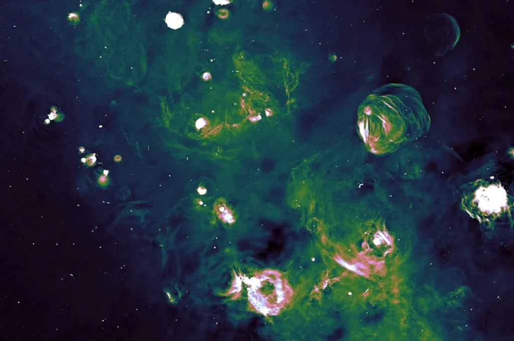 Επιστήμονες μελετούν νέα εικόνα από ένα «νεκροταφείο» άστρων – Εντυπωσιακή εικόνα από νεκρά αστέρια του Γαλαξία μας